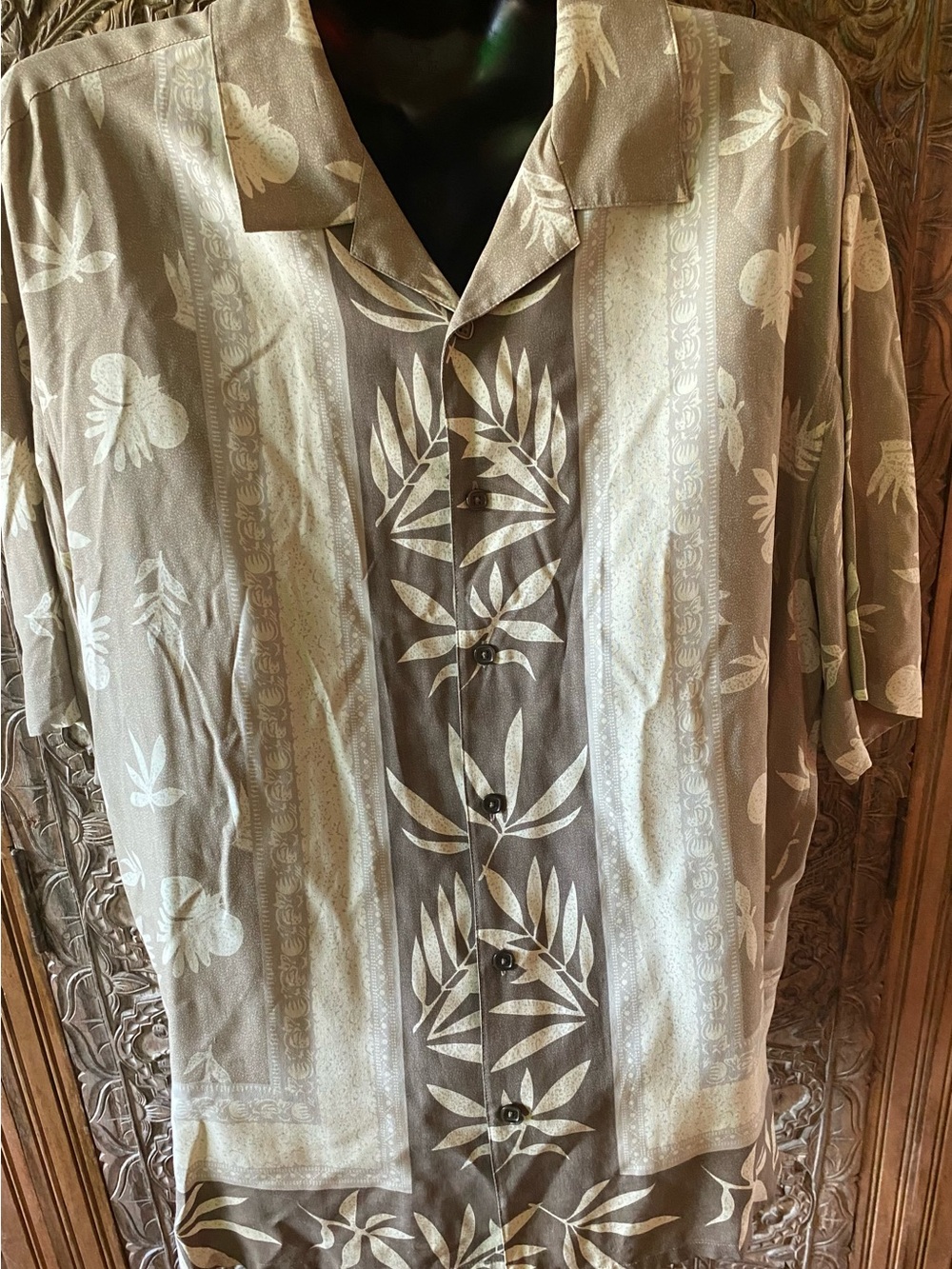 6A Brown & Cream Hawaiian-Style 100% Silk  Button Shirt
